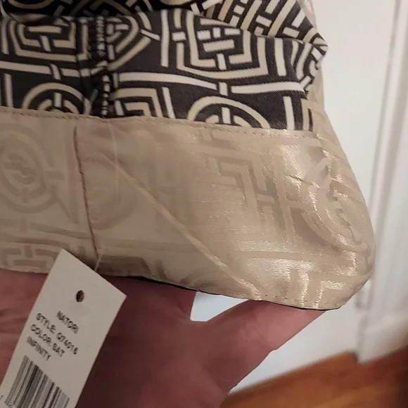 Natori Infinity Robe - Picture 12 of 16